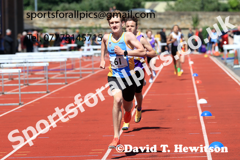 Middle Distance, 2026 Northern Schools Inter Counties, Wentworth, Hexham. Photo: David T. Hewitson/Sports for All Pics